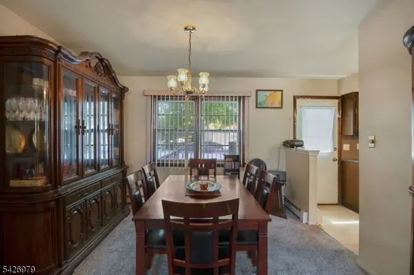 5 Elizabeth Ct, Edison Twp., NJ 08817