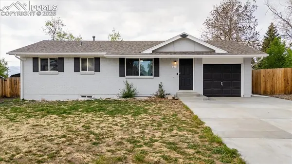 1815 Montezuma DR, Colorado Springs, CO 80910