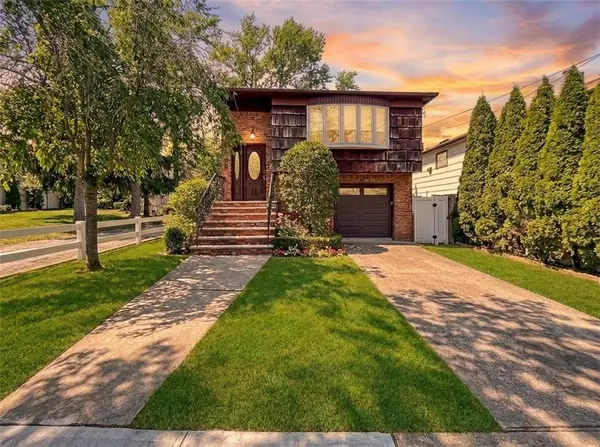 489 Oakdale ST, Staten  Island, NY 10312