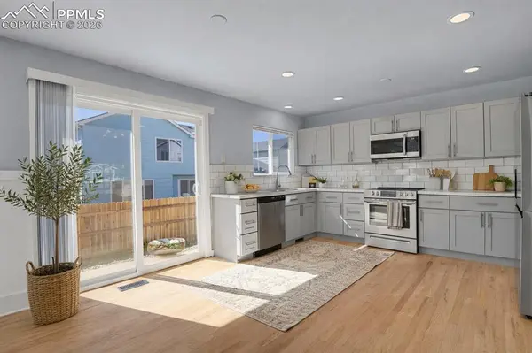 4255 Gracewood DR, Colorado Springs, CO 80920