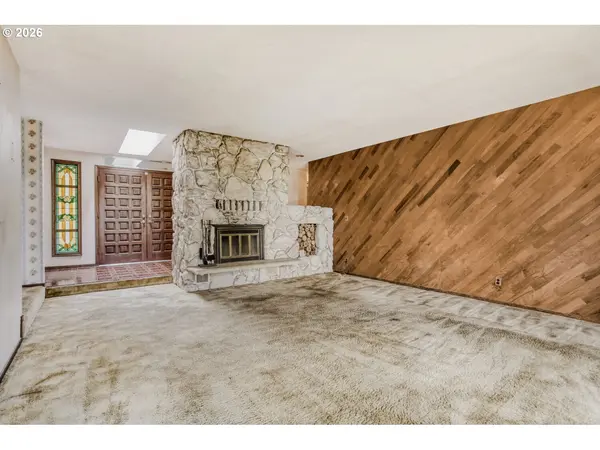 9924 SE NANCY CT, Happy Valley, OR 97086