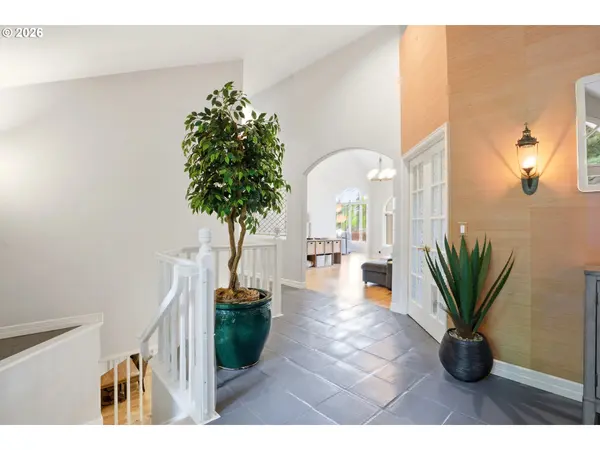 5112 SW HEWETT BLVD, Portland, OR 97221