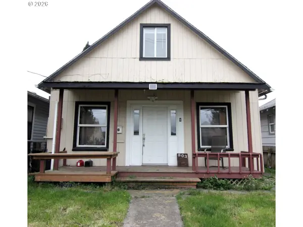 803 S 5TH AVE, Kelso, WA 98626