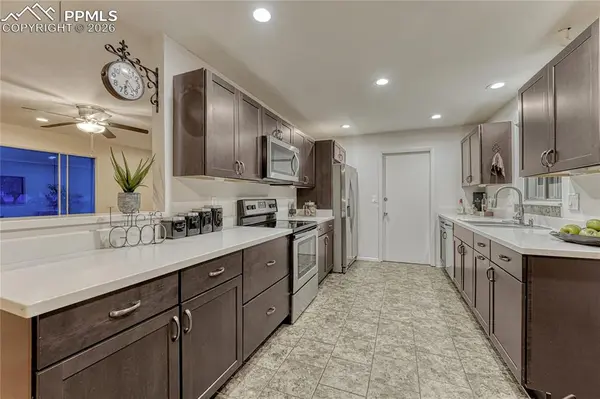 4169 Hollow RD, Colorado Springs, CO 80917