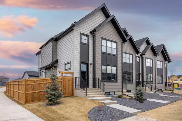 1061 Sailfin Heath, Rural Rocky View County, AB T3Z 0J6