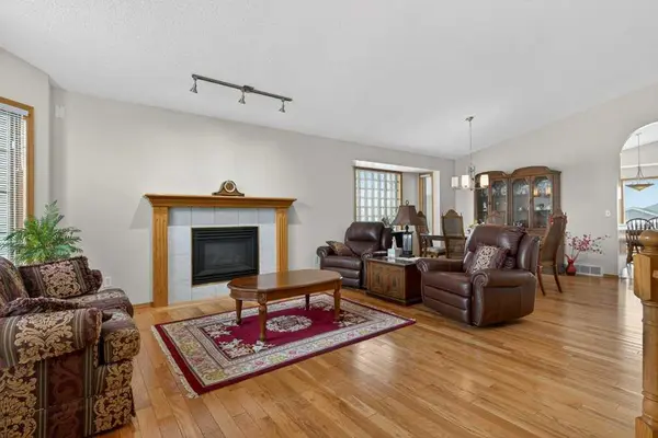 68 Arbour Wood Close NW, Calgary, AB T3G 4A8