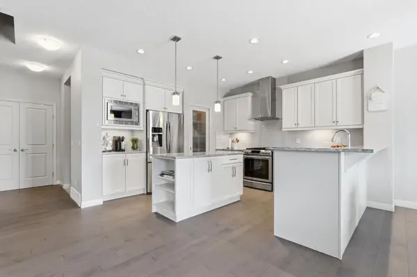 132 Sundown WAY, Cochrane, AB T4C 2M6