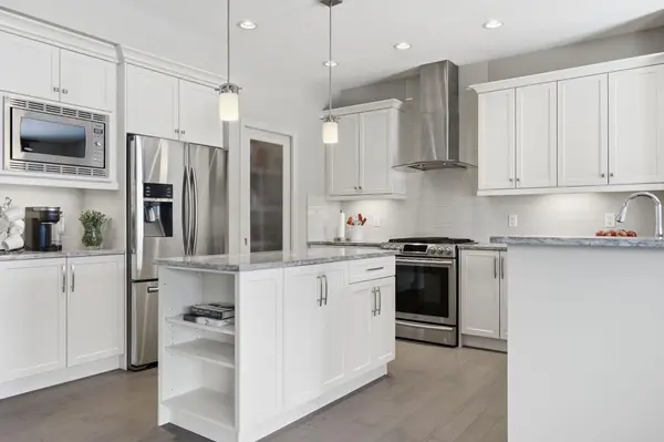 132 Sundown WAY, Cochrane, AB T4C 2M6