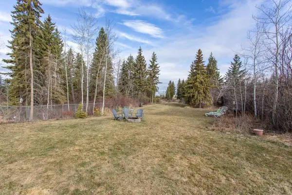 85 Lakeview AVE, Gull Lake, AB T4L 2N1