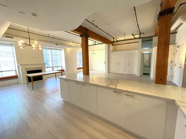 781 King ST W #201, Toronto C01, ON M5V 3L5