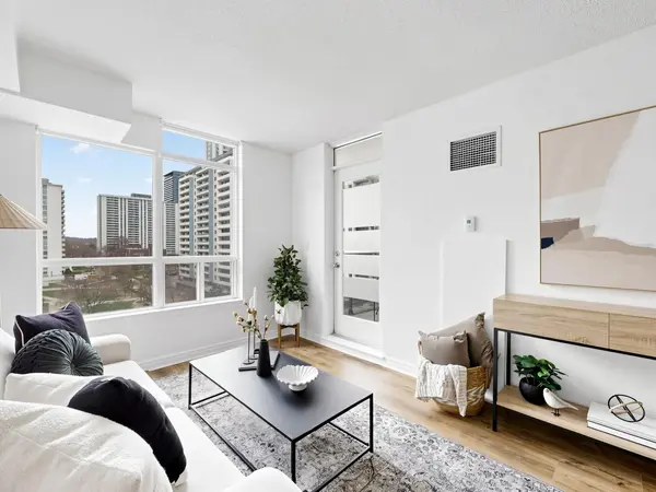 225 Wellesley ST E #811, Toronto C08, ON M4X 1X8