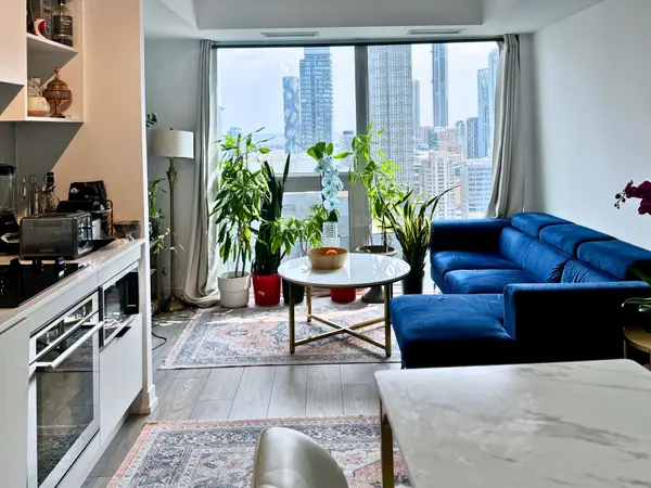 82 Dalhousie ST #3307, Toronto C08, ON M5B 1Y7