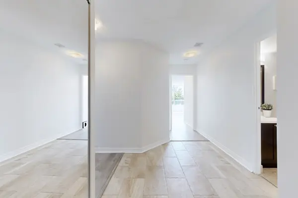 1131 Steeles AVE W #407, Toronto C07, ON M2R 3W8