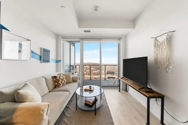 5 Defries ST #2413, Toronto C08, ON M5A 0W7