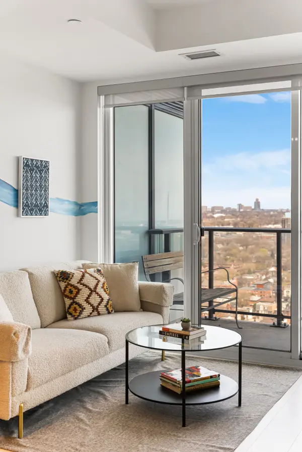 5 Defries ST #2413, Toronto C08, ON M5A 0W7