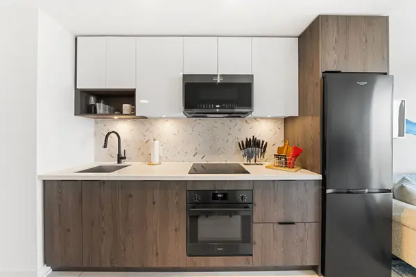 5 Defries ST #2413, Toronto C08, ON M5A 0W7