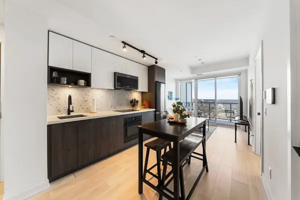 5 Defries ST #2413, Toronto C08, ON M5A 0W7