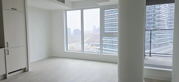 1 Quarrington LN #1215, Toronto C13, ON M3C 0S4