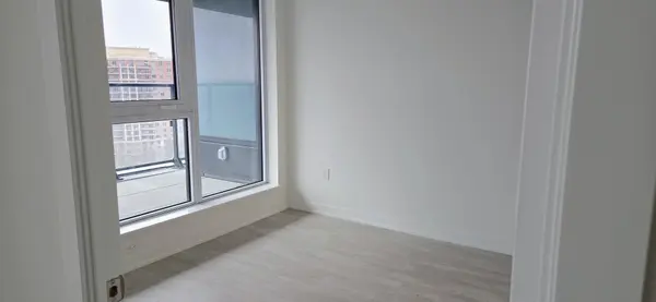 1 Quarrington LN #1215, Toronto C13, ON M3C 0S4