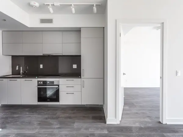 188 Cumberland ST #911, Toronto C02, ON M5R 0B6