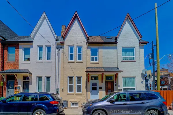 4 Andrews AVE, Toronto C01, ON M6J 1S3