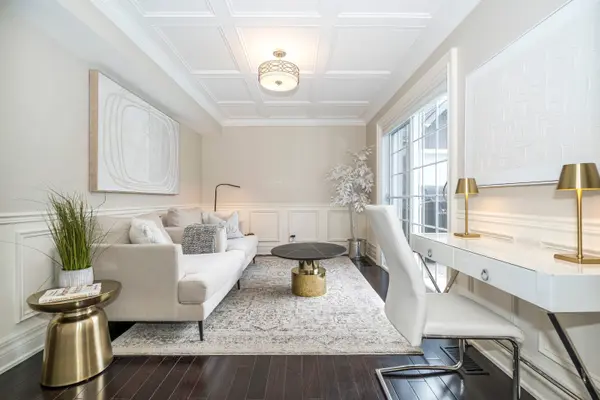 3 Wythenshawe Wood, Toronto E08, ON M1E 1H1