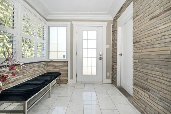 3 Wythenshawe Wood, Toronto E08, ON M1E 1H1