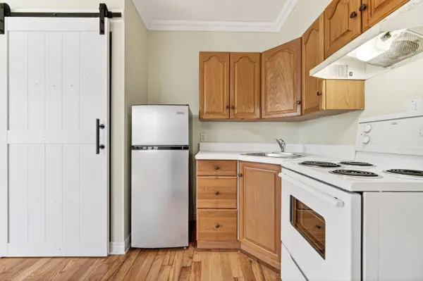 454 Donlands AVE #A1, Toronto E03, ON M4J 3S5