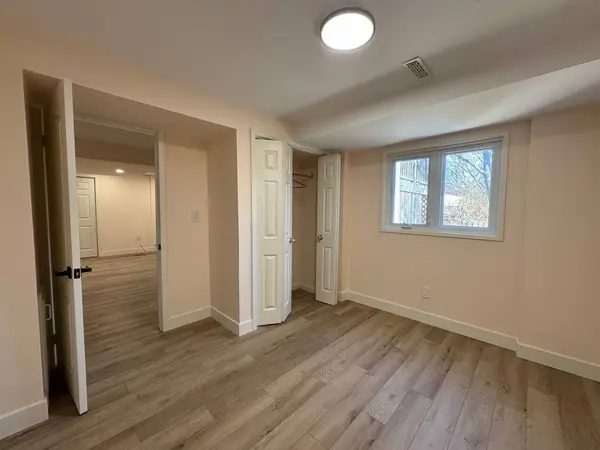 4 Mendys Forest(Lower Level) N/A, Aurora, ON L4G 5A3