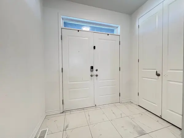 687 Lamb ST, Innisfil, ON L9S 0R7