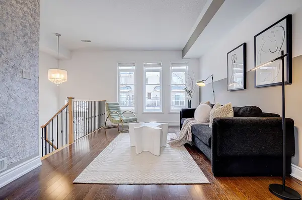 63 Mack Clement LN, Richmond Hill, ON L4S 2P7