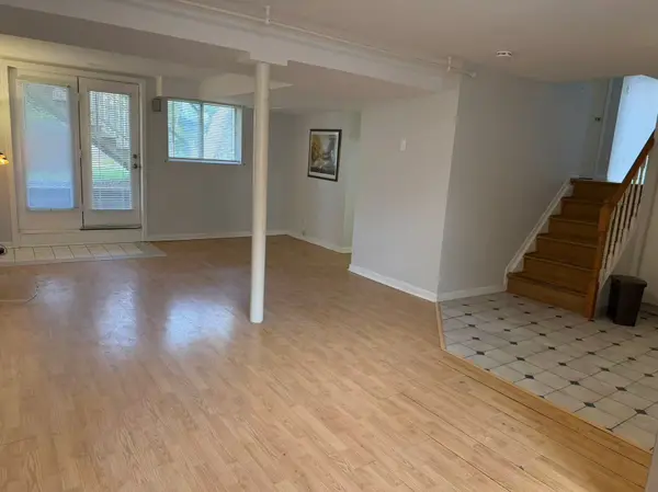 395 Loretta CRES ## Back Unit, Whitchurch-stouffville, ON L4A 7G3