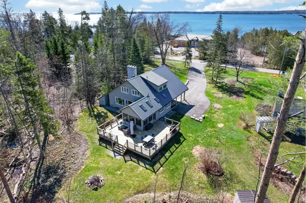 24 Brambel RD, Oro-medonte, ON L0L 2L0