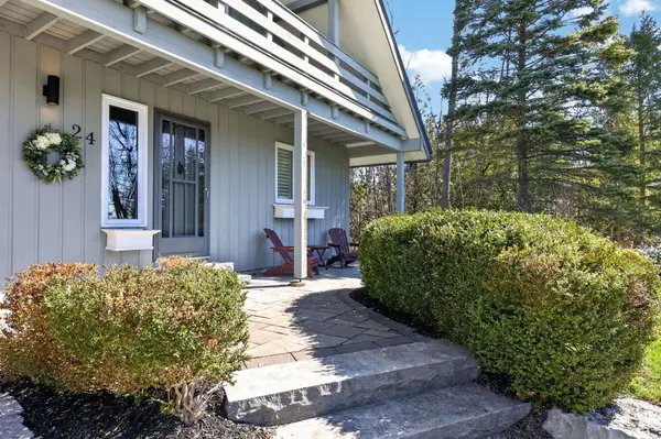 24 Brambel RD, Oro-medonte, ON L0L 2L0