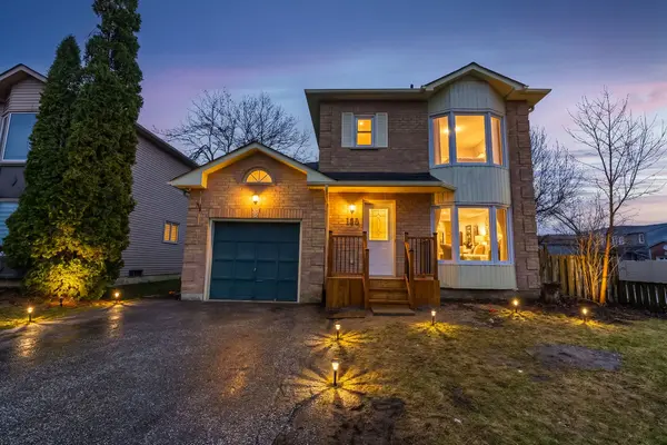 188 Cardinal ST, Barrie, ON L4M 6G8