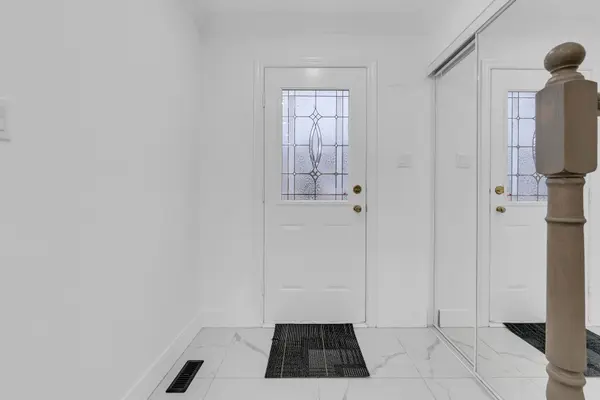 188 Cardinal ST, Barrie, ON L4M 6G8