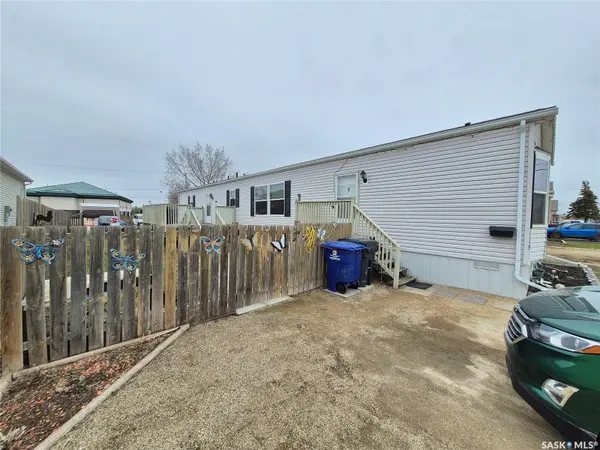 129 1st AVENUE SW, Weyburn, SK S4H 2H9