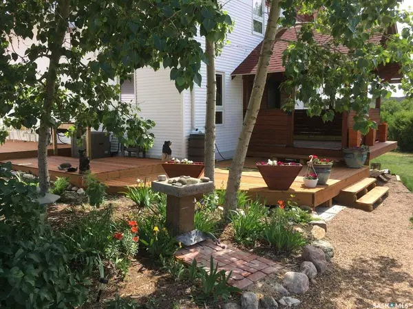 2015 1st STREET N, Rockglen, SK S0H 3R0