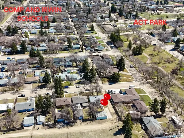 810 1st AVENUE, Swift Current, SK S9H 2C3