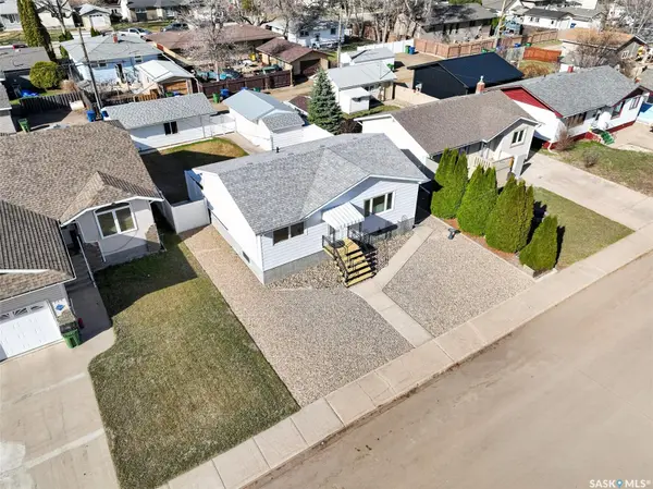 958 Edmonton STREET, Moose Jaw, SK S6H 3A8