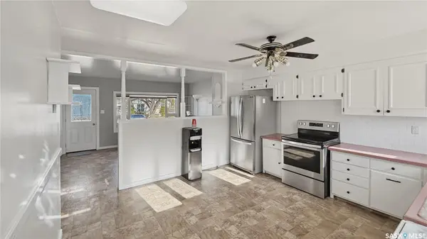 444 5th AVENUE SE, Swift Current, SK S9H 3N4