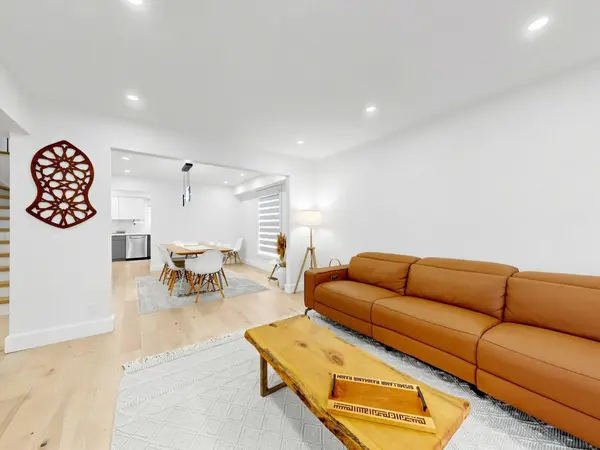 6 Pearson RD, Brampton, ON L6Y 2N1