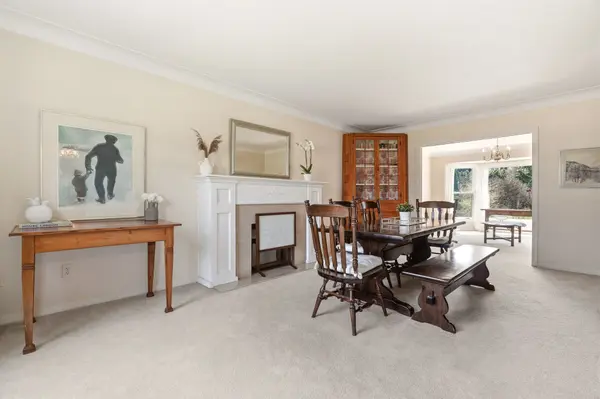 360 Pomona AVE, Burlington, ON L7N 1T5