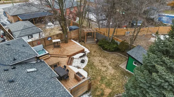 5 Rosefield DR, Halton Hills, ON L7G 4R2