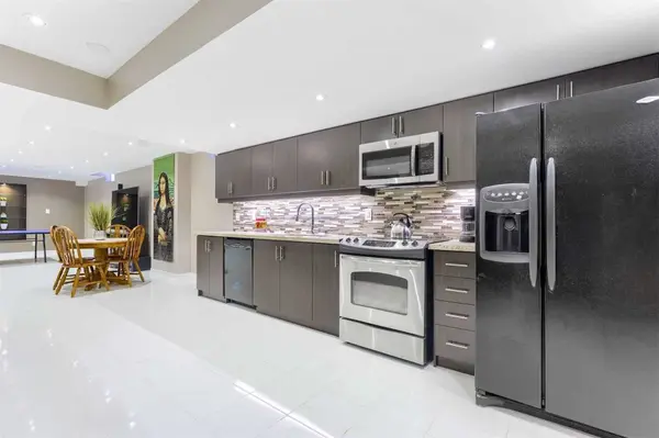 1565 Portsmouth Basement PL, Mississauga, ON L5M 7W1