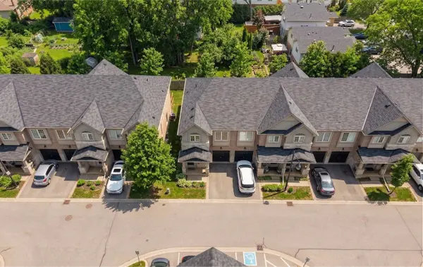 2086 Ghent AVE #24, Burlington, ON L7R 1Y3