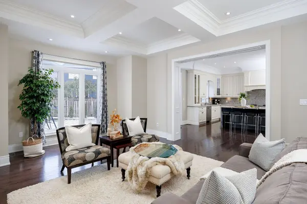 125 Paliser CT, Oakville, ON L6K 2H1