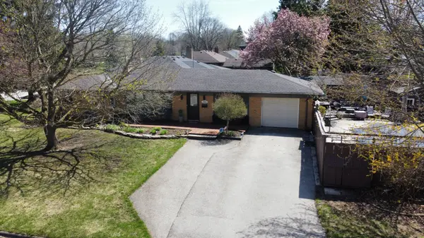 345 Glenrose DR, London South, ON N6K 2A9