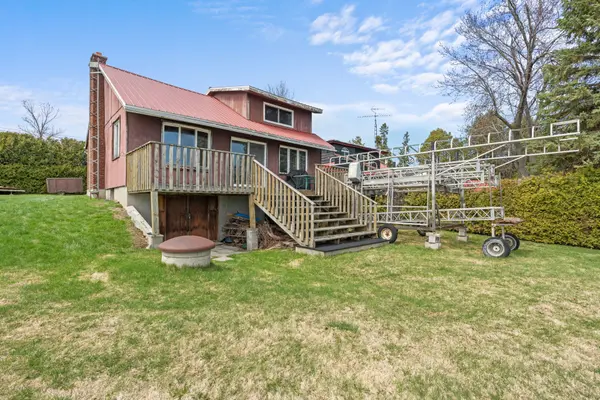 477 Gifford DR, Selwyn, ON K0L 1T0