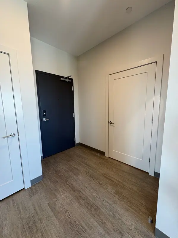 195 Dufferin AVE #713, London East, ON N6K 1K7